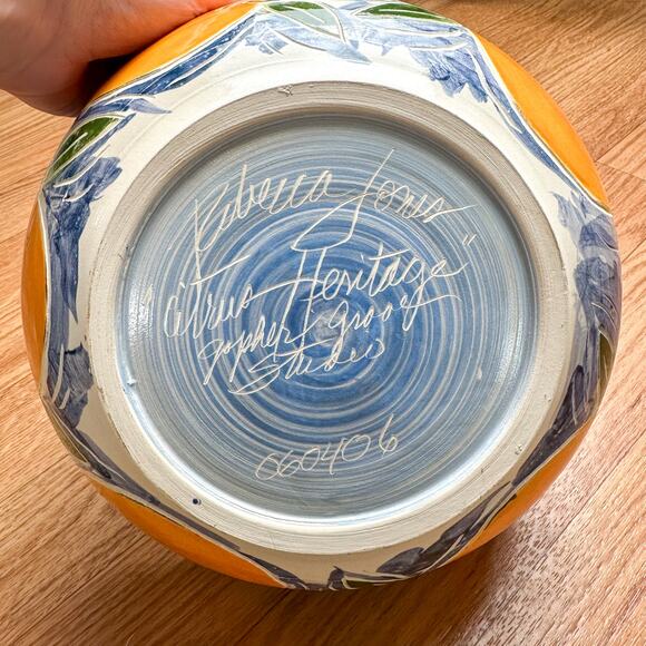 Handmade Fruit Bowl Artist Signed Glazed Pottery Bowl with Oranges - Picture 4 of 4